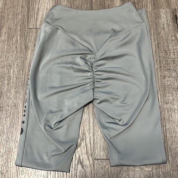 - SOLD - Gymshark - Power Leggings (S) - Picture 5 of 5